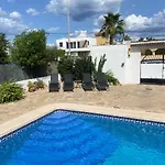 Villa Rhoda With Private Pool