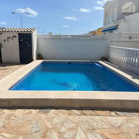Villa Rhoda With Private Pool Torrevieja