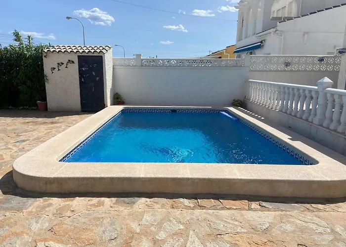 Villa Rhoda With Private Pool Torrevieja